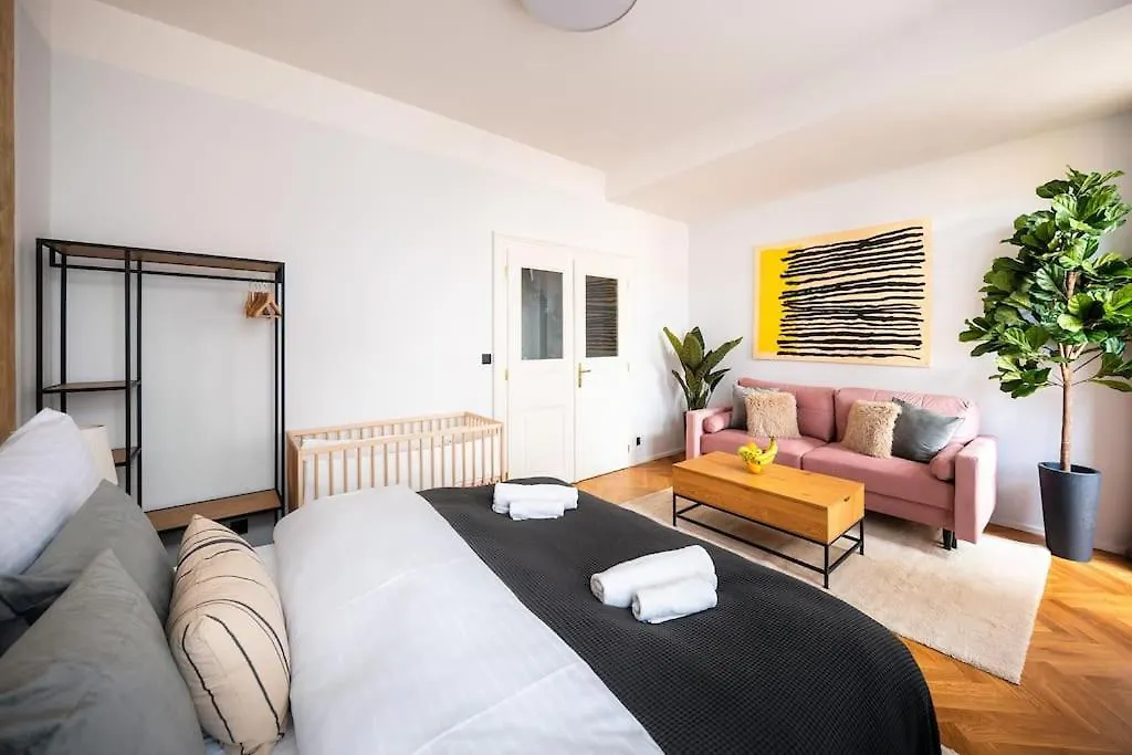 Апартаменты 3Br & 2,5Bath Heaven Of Harmony 2 Theater View Прага 0*,  Чехия