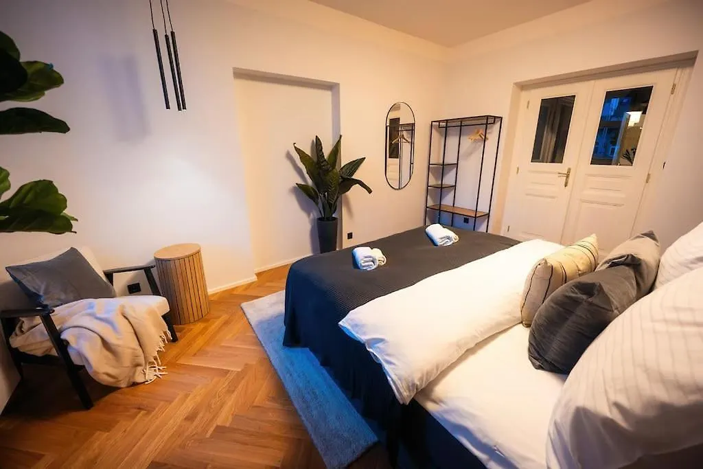 Апартаменты 3Br & 2,5Bath Heaven Of Harmony 2 Theater View Прага