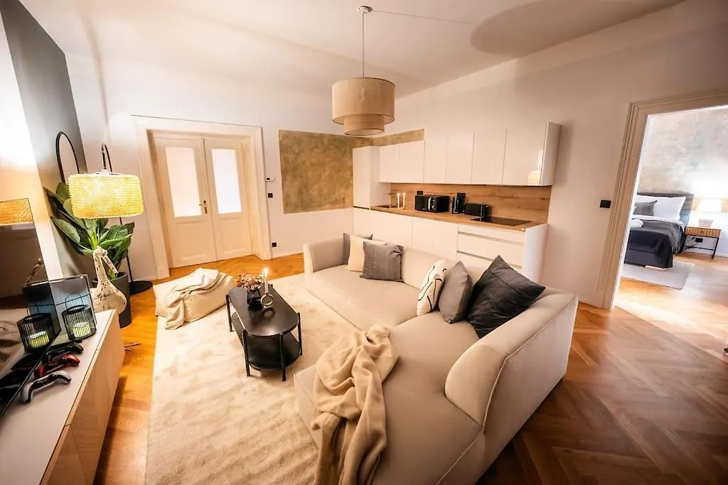 Апартаменты 3Br & 2,5Bath Heaven Of Harmony 2 Theater View Прага